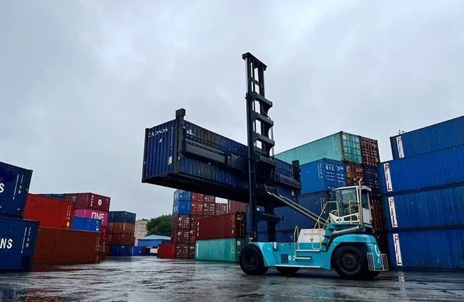 Empty Container Handler For Forklift